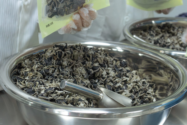 有(yǒu)機(jī)黑(hēi)木(mù)耳31