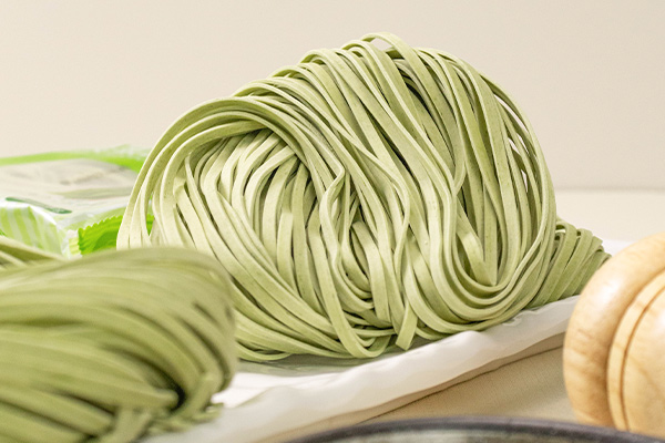 有(yǒu)機(jī)菠菜面2